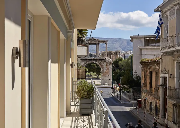 Ava Hotel And Suites