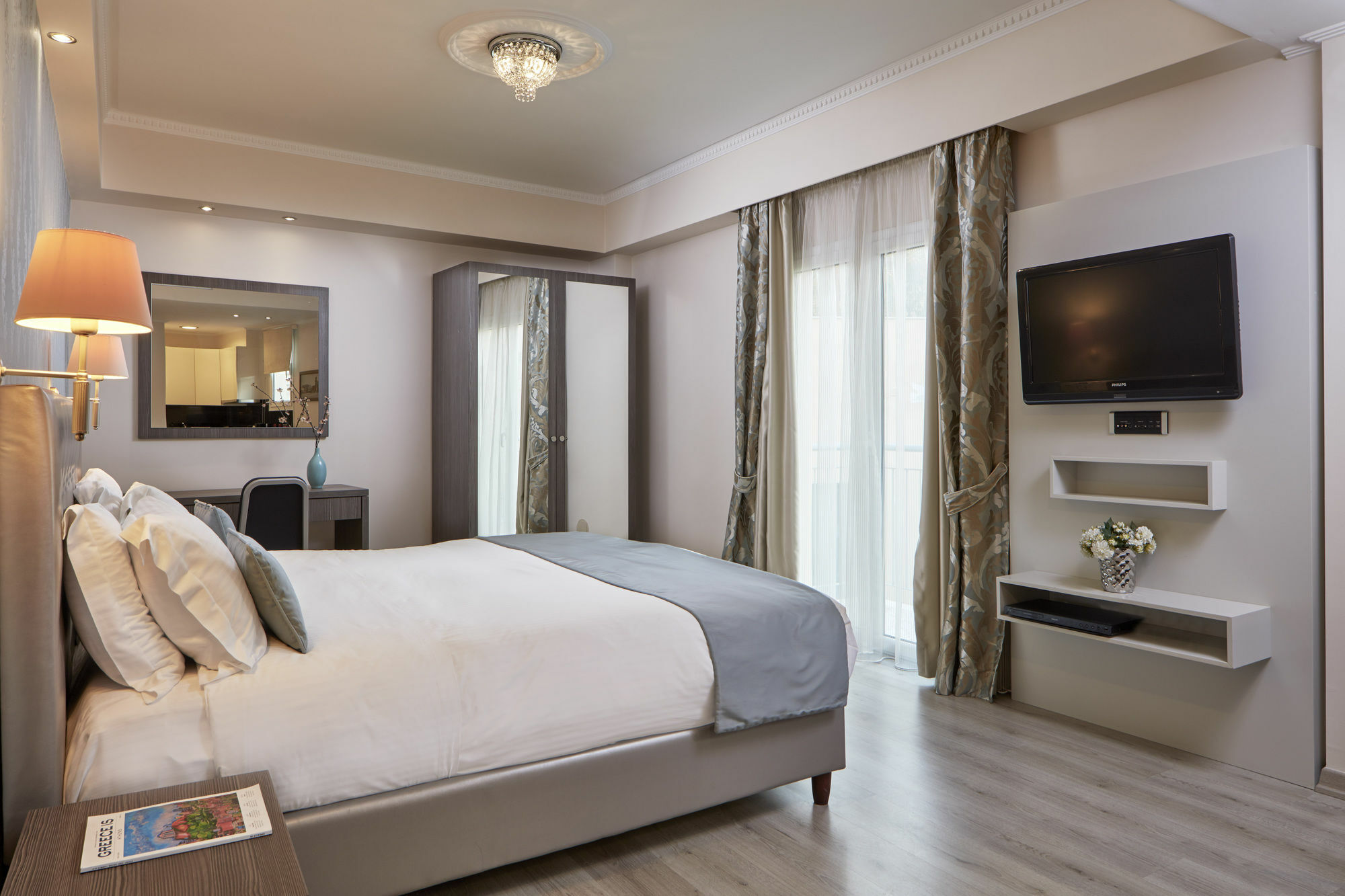 Ava And Otel 4*
