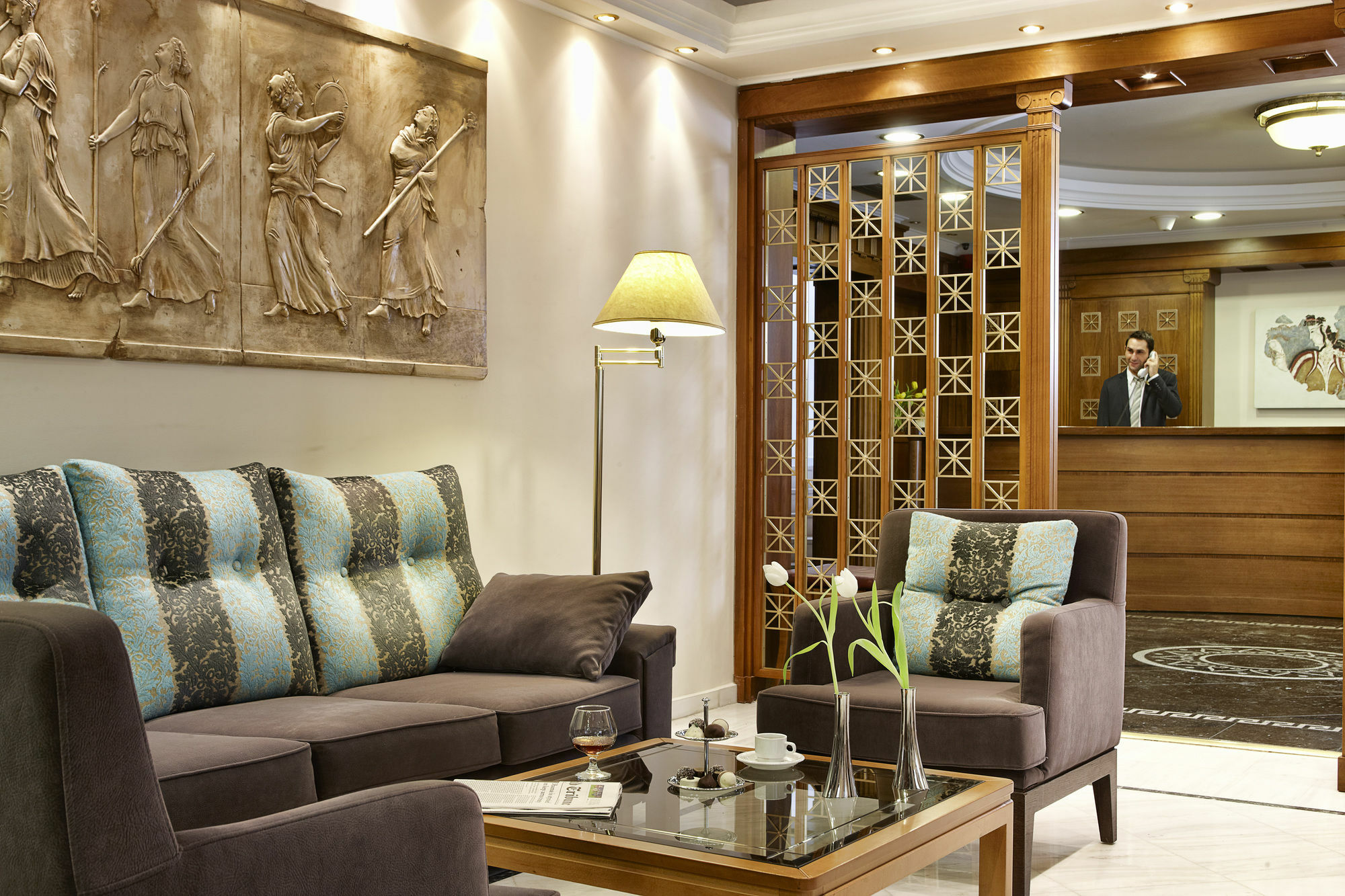 Otel Ava And