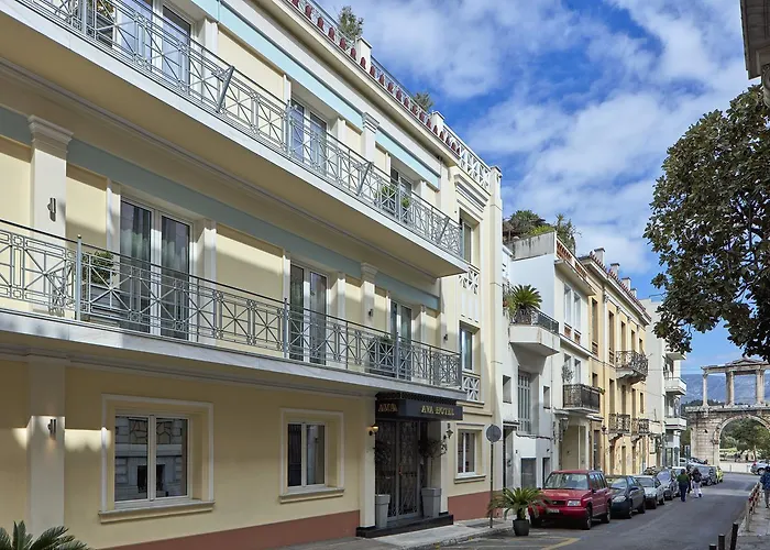 Ava Hotel And Suites
